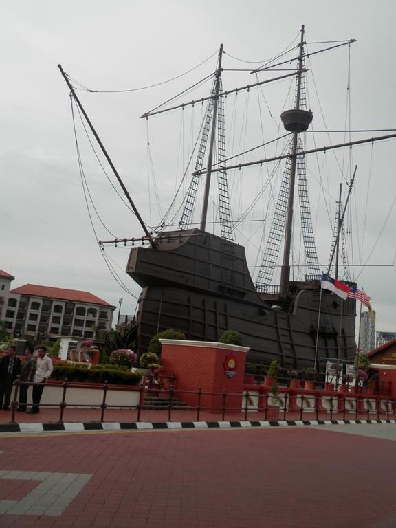 Travellers Planet Hotel & Guesthouse Malacca Eksteriør billede