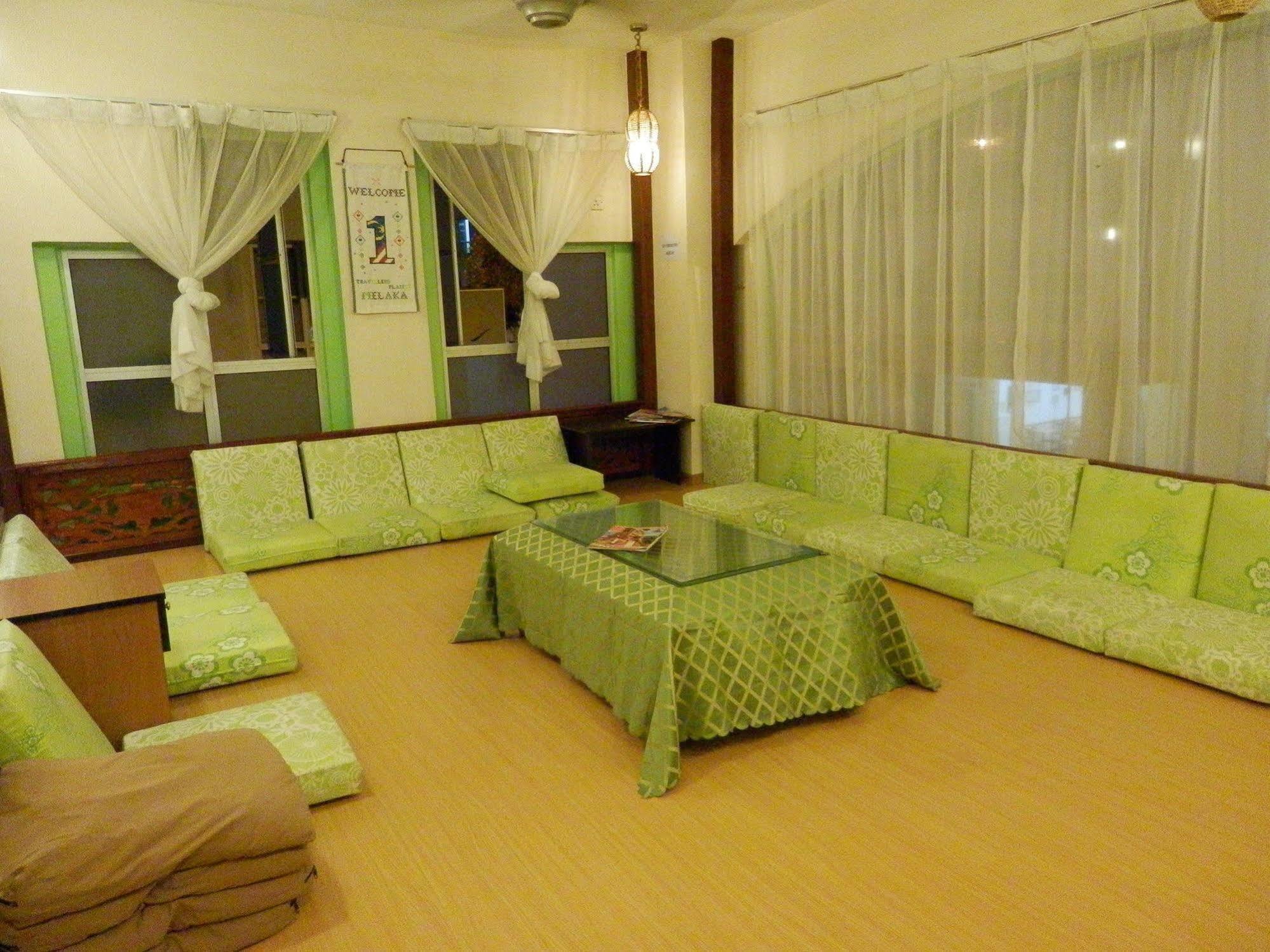 Travellers Planet Hotel & Guesthouse Malacca Eksteriør billede